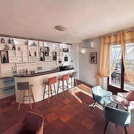 De Janas Bed & Breakfast