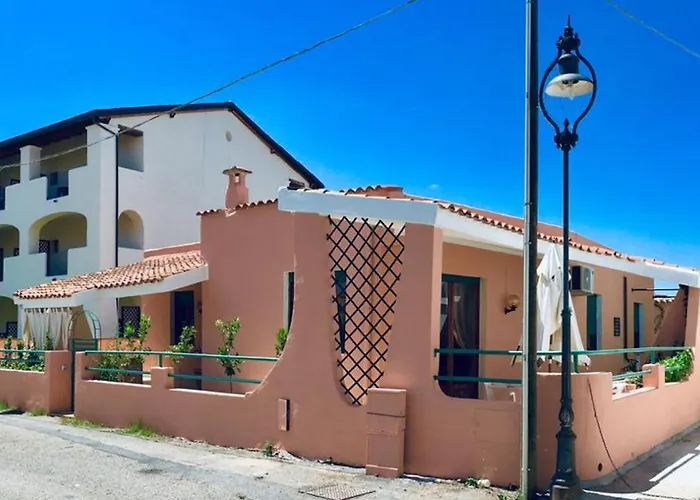 Panzió De Janas La Caletta